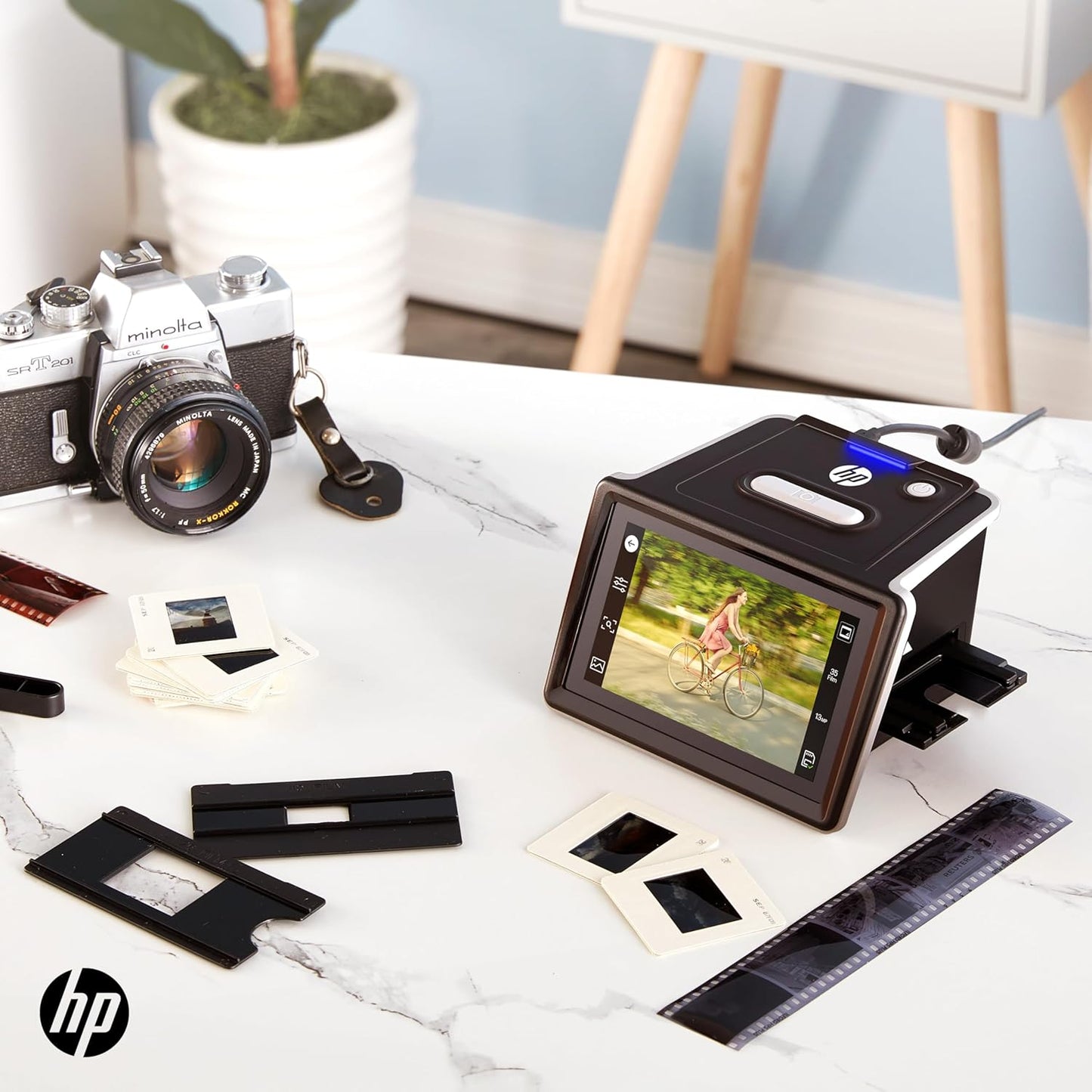 HPFS500: HP FilmScan 5" Touch Screen Film Scanner